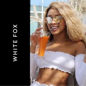 NWT Veux / White Fox Boutique Silver Reflective Sunglasses